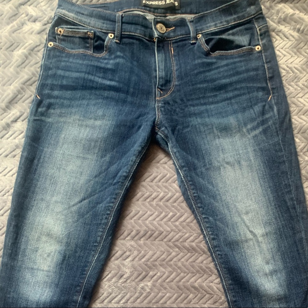Express Jeans/Jeg || Dark Blue Mid-Waisted Denim